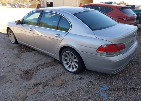 2006 BMW 750Li z USA, uszkodzony, nr VIN WBAHN83536DT39120
